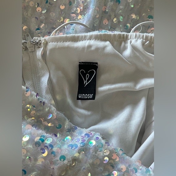 Windsor Katrina Sequin One-Shoulder Bodycon Dress - Picture 6 of 6